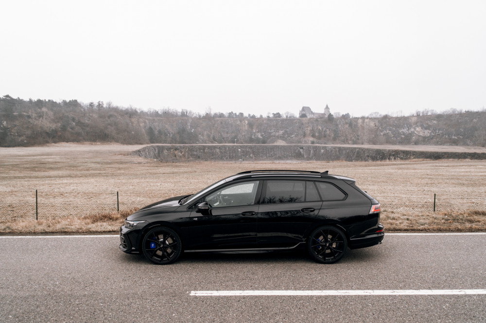 Volkswagen Golf R Variant